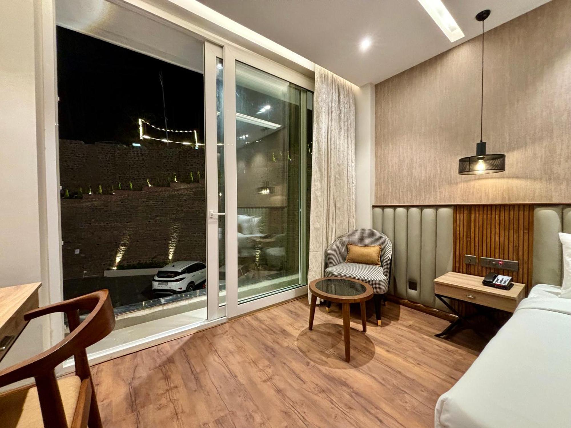 Arnisa Kasauli - A Boutique Hotel 外观 照片